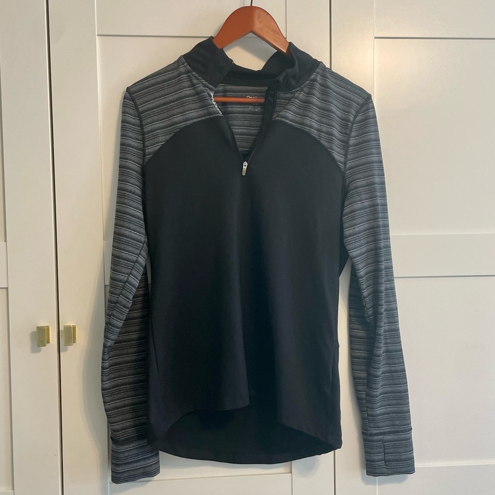 Reebok Long Sleeve Athletic Pullover - Large